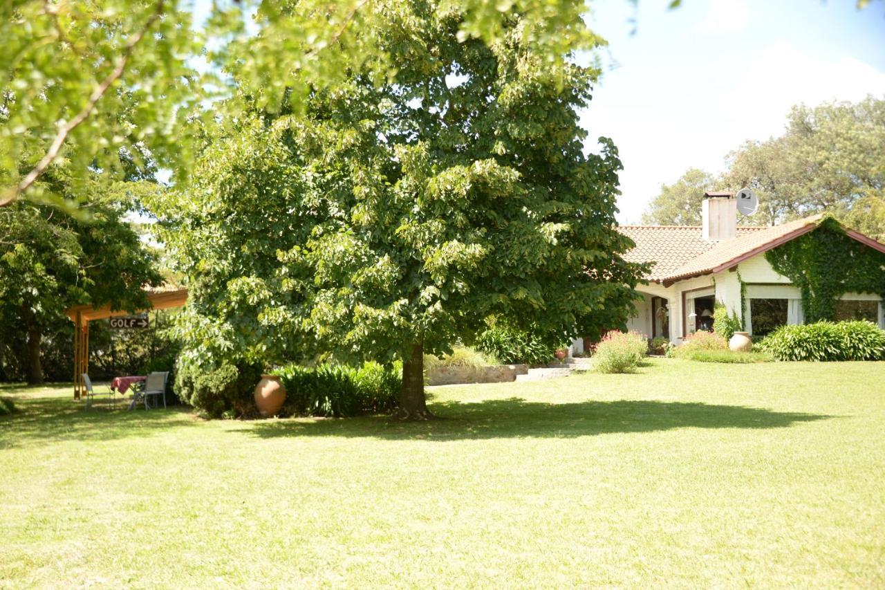 Golf - Casa De Huespedes Villa Tandil Ngoại thất bức ảnh
